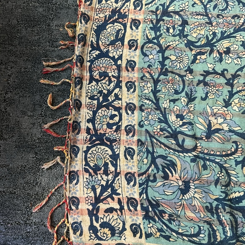 HUGE! Cotton UO tapestry Urban Outfitters Multicolor Tapestry - Picture 5 of 7